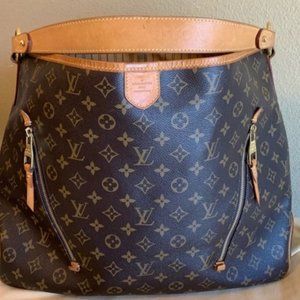 🦄✨RARE✨🦄Delightful GM Monogram